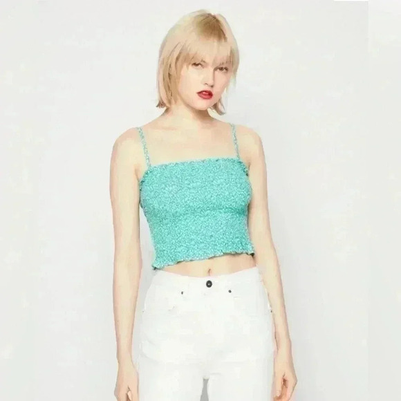 NWT Hollister Smocked Peplum Green Crop TopRemovable Strap Top, Large - Picture 3 of 7